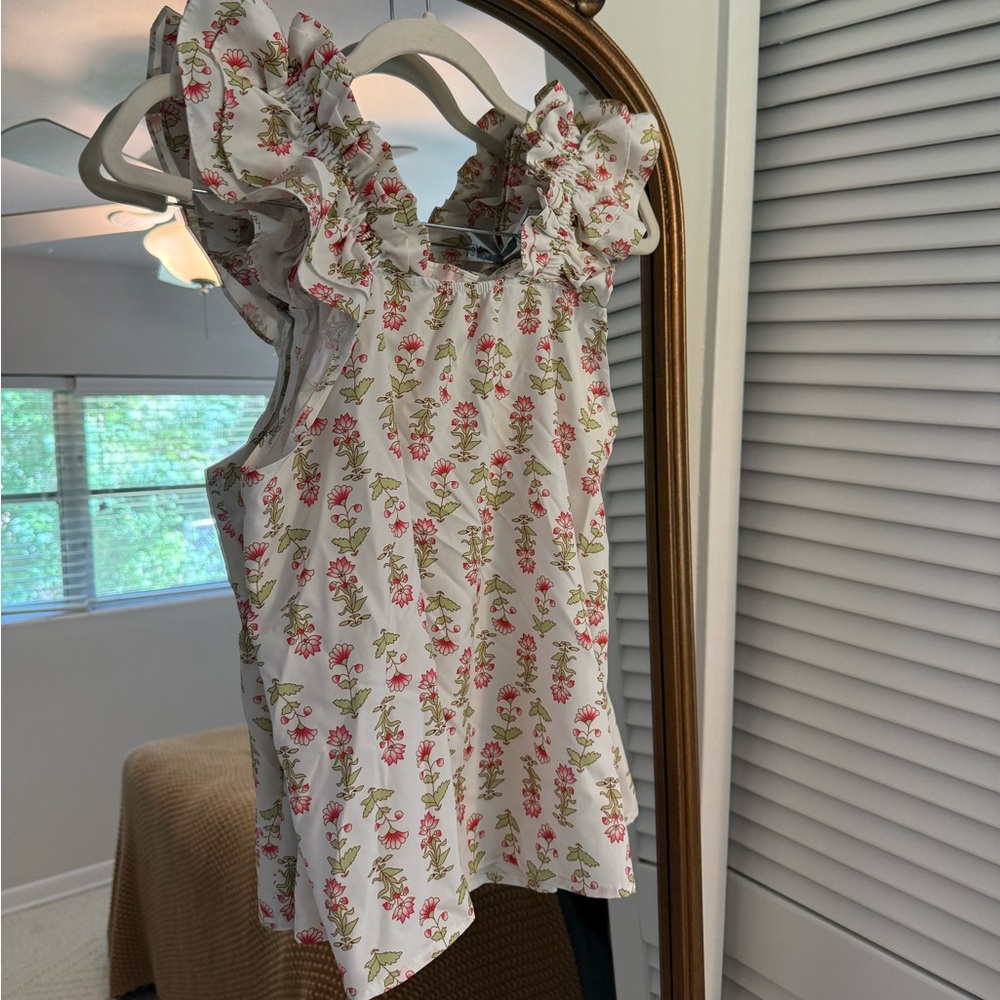 Floral Ruffle Sleeveless Top and shorts pajama set - WORN ONCE